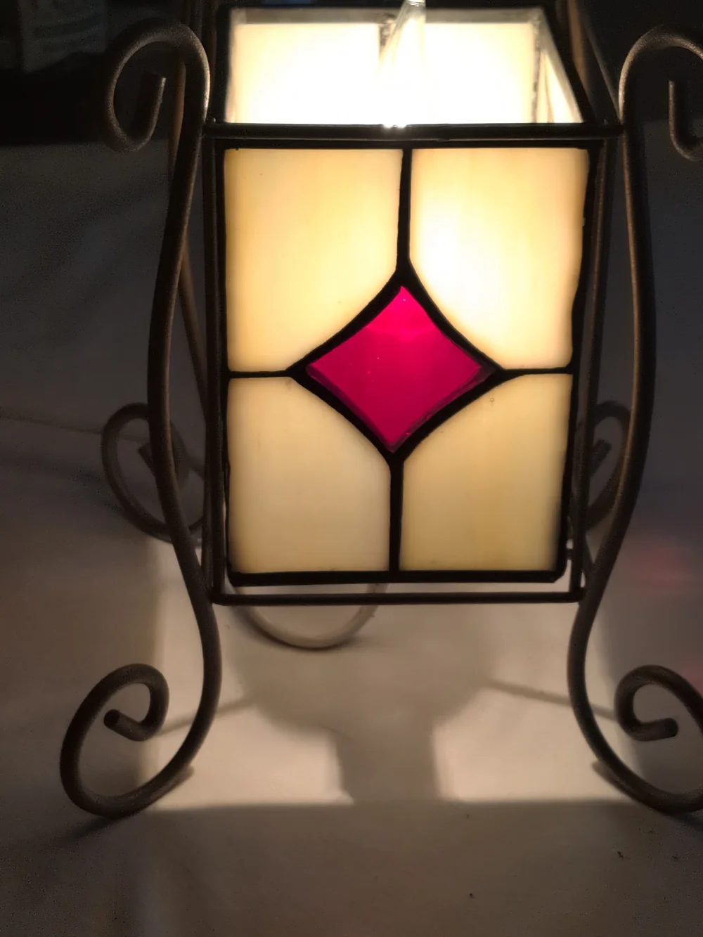 Stained Glass Gnome Accent Lamp - Pink/White